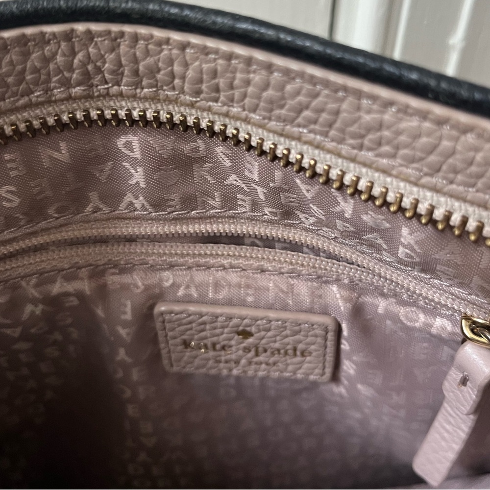 Kate Spade. - Picture 4 of 5
